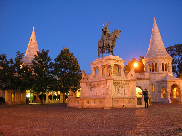 52 Budapešť, Hradní vrch, Rybářská bašta (Halászbástya), 05.07.11